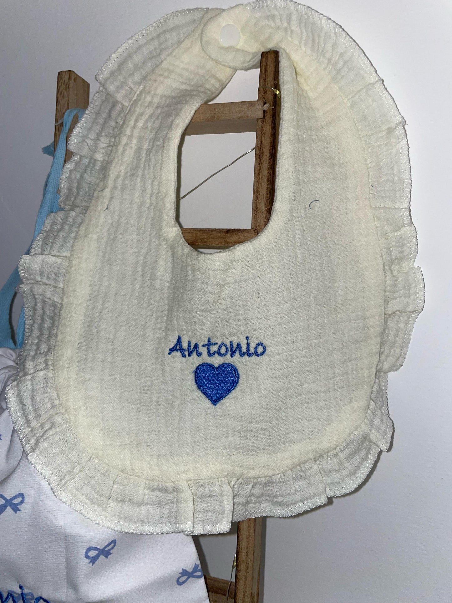 Set Neonati (Sacchetto + Bavaglino) + Ricamo personalizzato