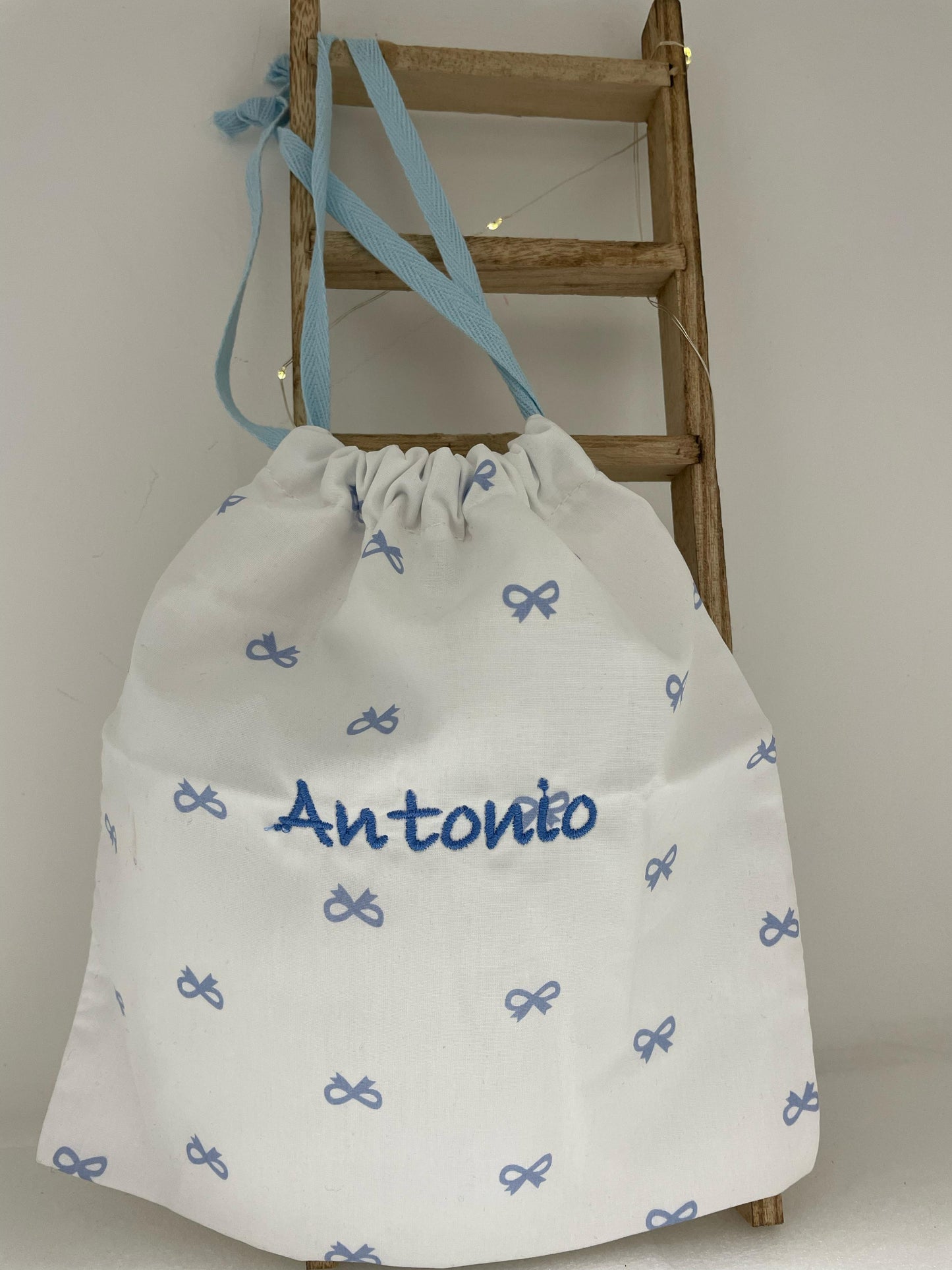 Set Neonati (Sacchetto + Bavaglino) + Ricamo personalizzato